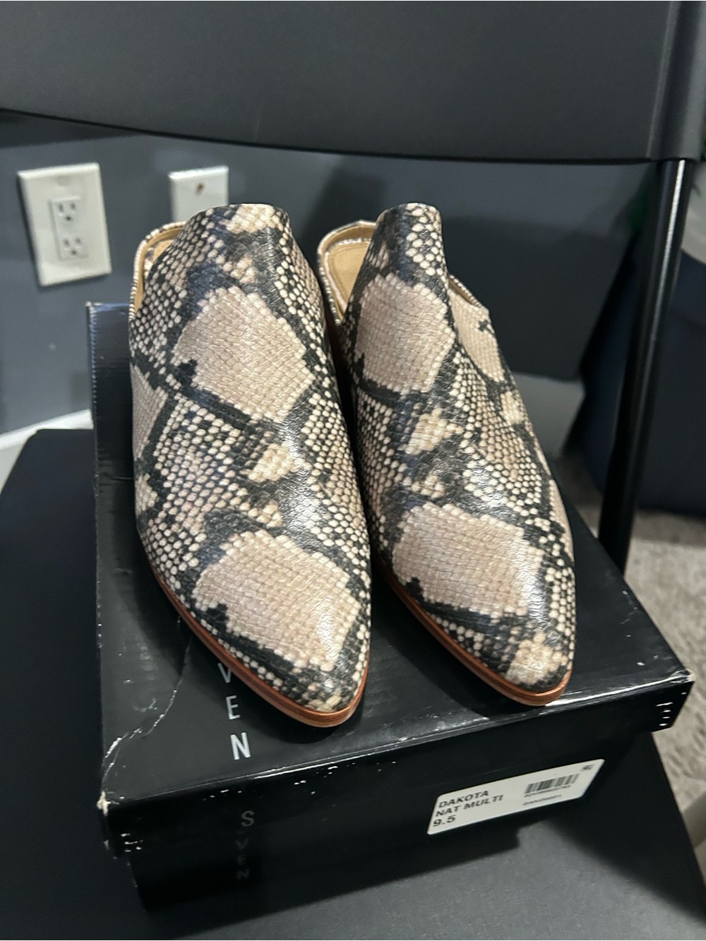 Steve Madden Snake-Print Pointed Toe Mule in Beige and Black